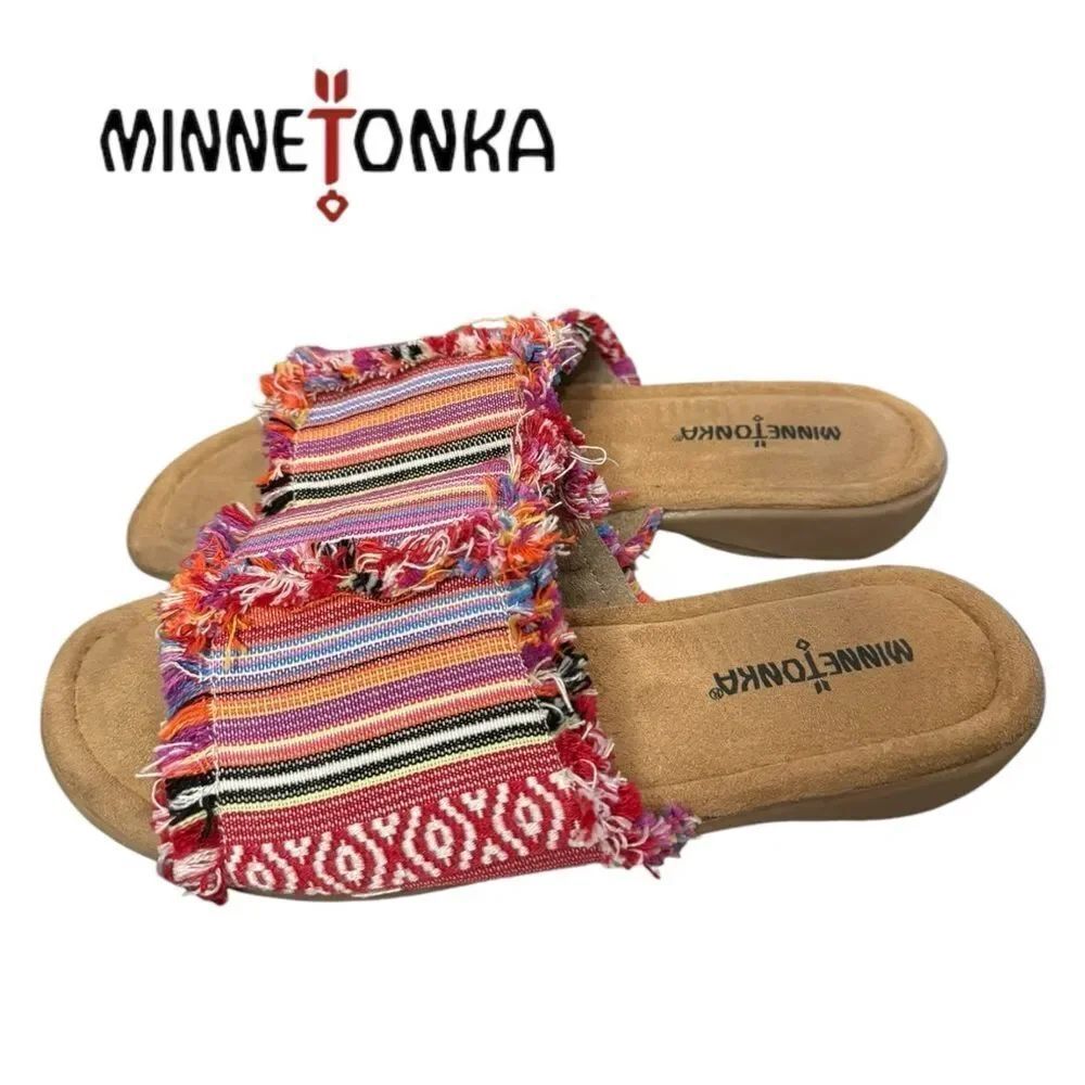 Minnetonka Violet Frayed Fabric Slide Sandals 8
